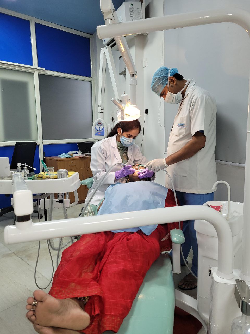 Dr. Aishwarya providing a dental check-up in Patna